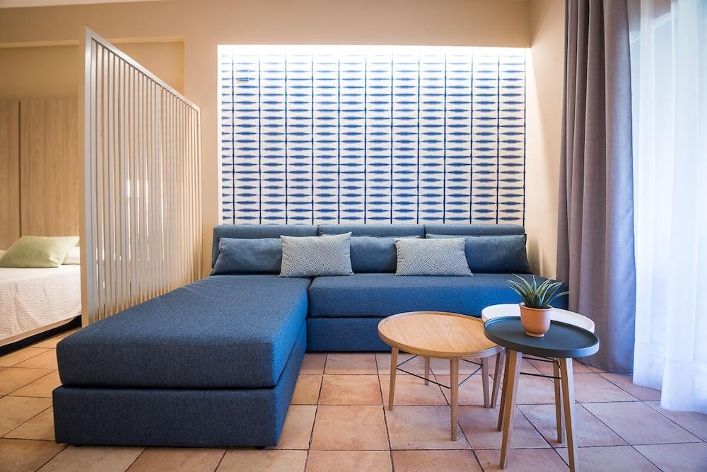 Intelier Bonaire 4*